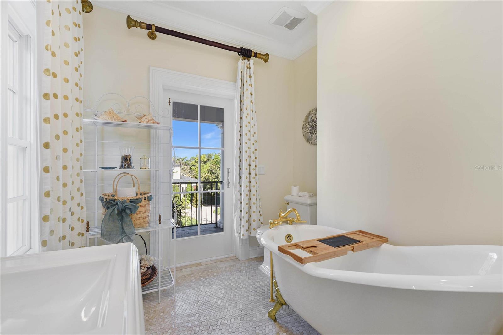 SICILIAN SHORES REP 02 - Residential