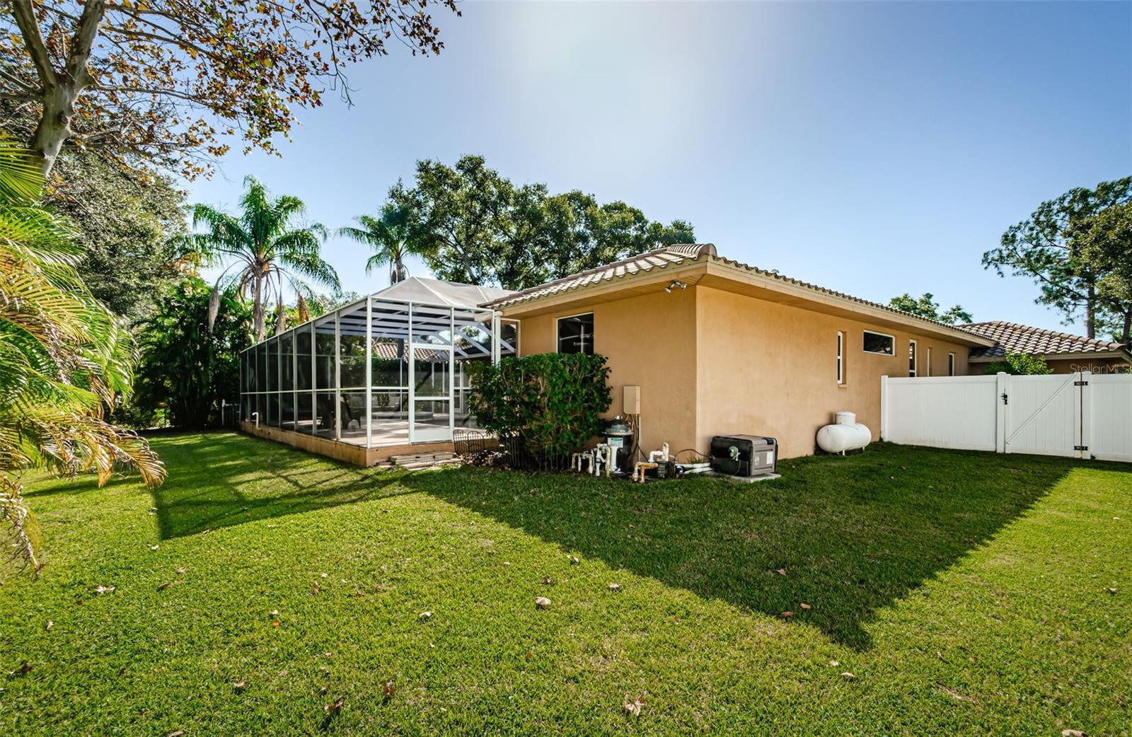 COUNTRYPARK - Residential