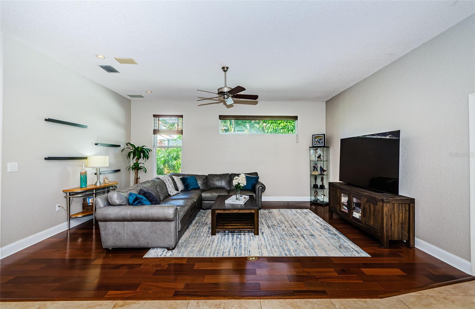 COUNTRYPARK - Residential