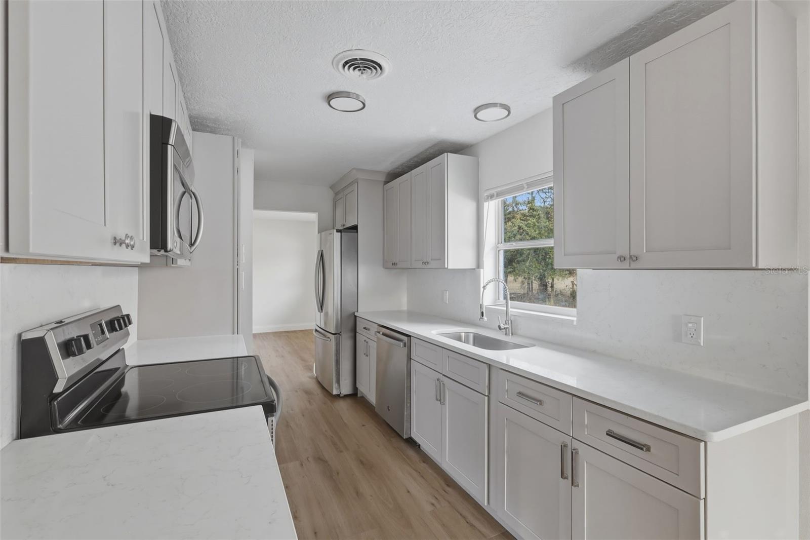 FORE ACRES - Residential