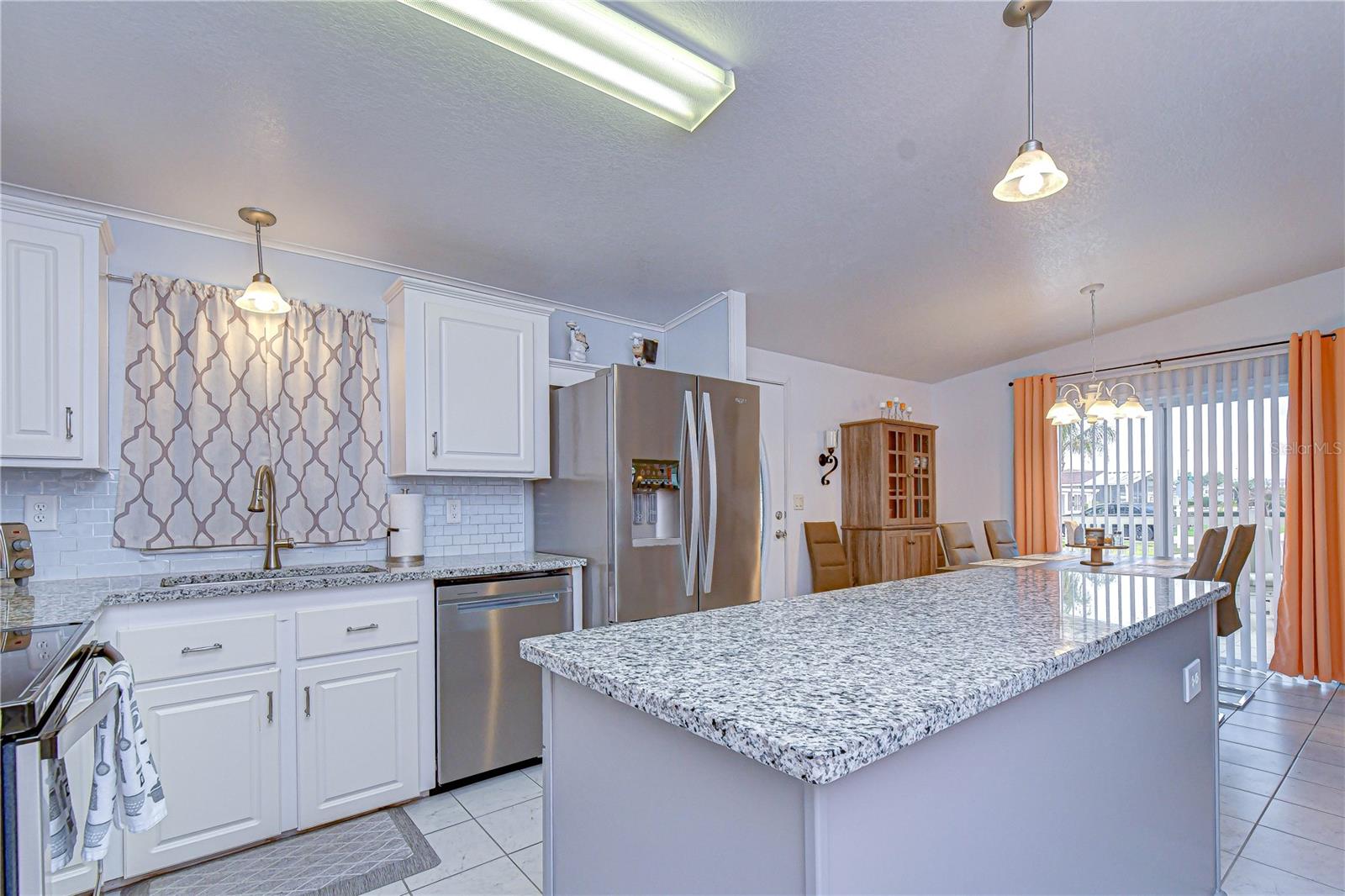 GRAND HORIZONS - Residential