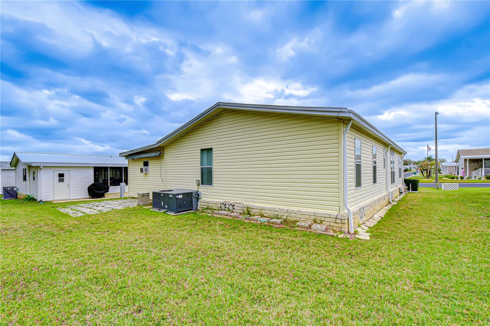 GRAND HORIZONS - Residential