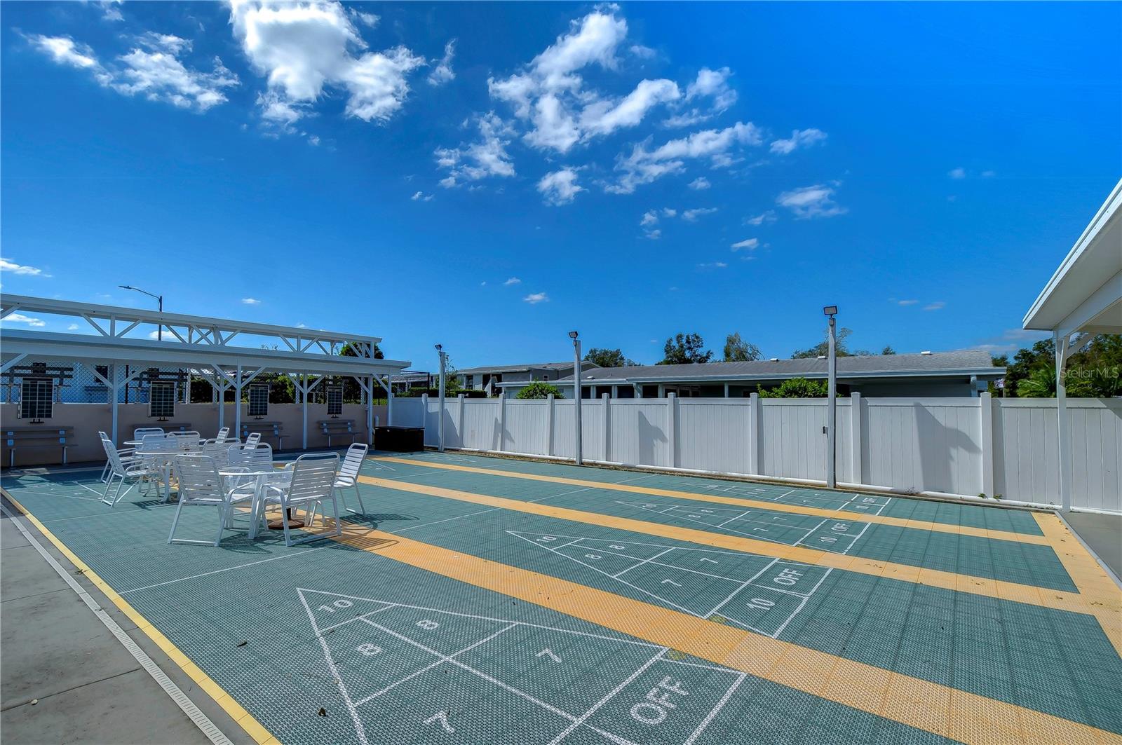 GRAND HORIZONS - Residential