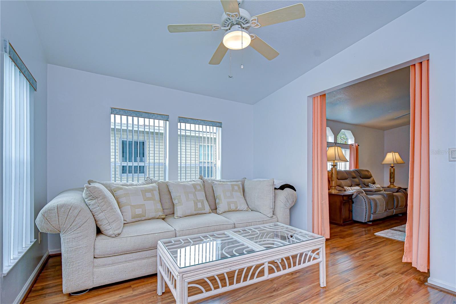 GRAND HORIZONS - Residential