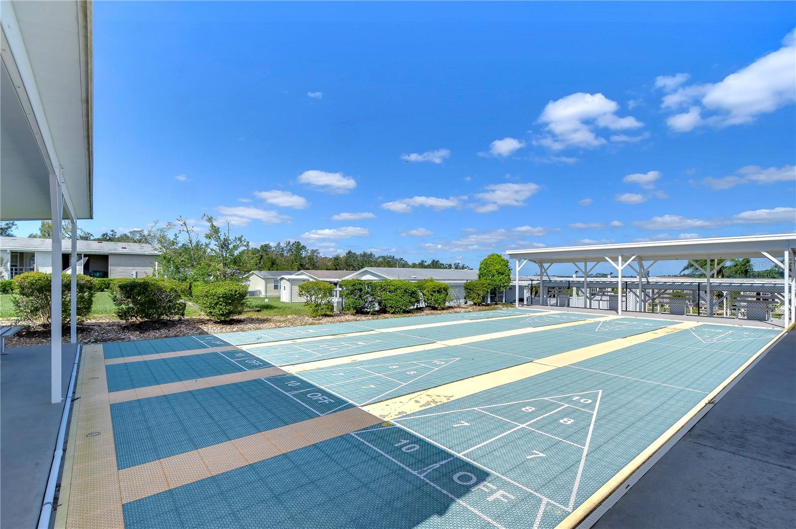 GRAND HORIZONS - Residential