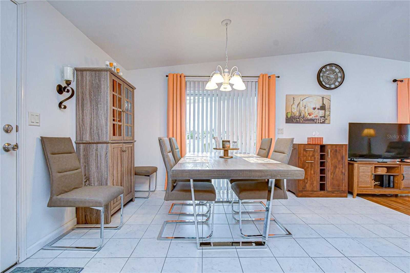 GRAND HORIZONS - Residential