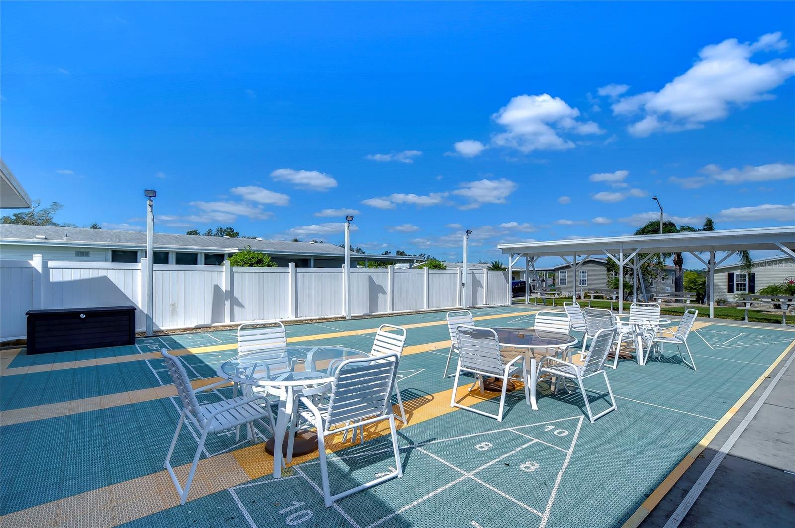 GRAND HORIZONS - Residential