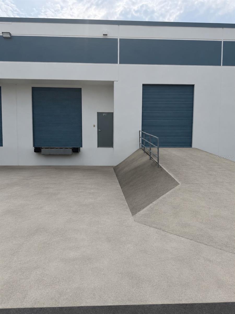 DANIS CYPRESS PARK 02 - Commercial Lease