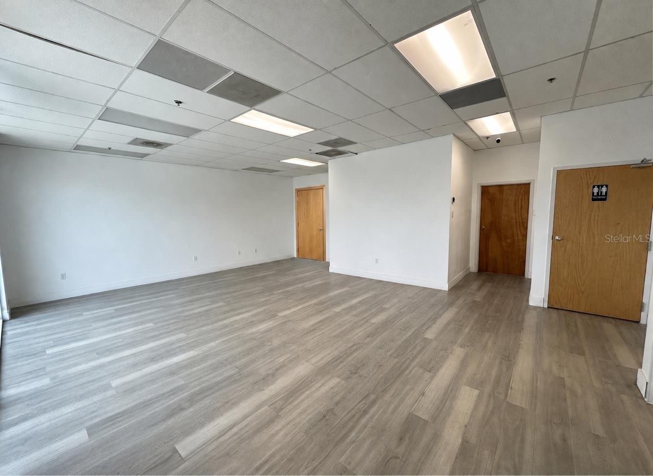 DANIS CYPRESS PARK 02 - Commercial Lease