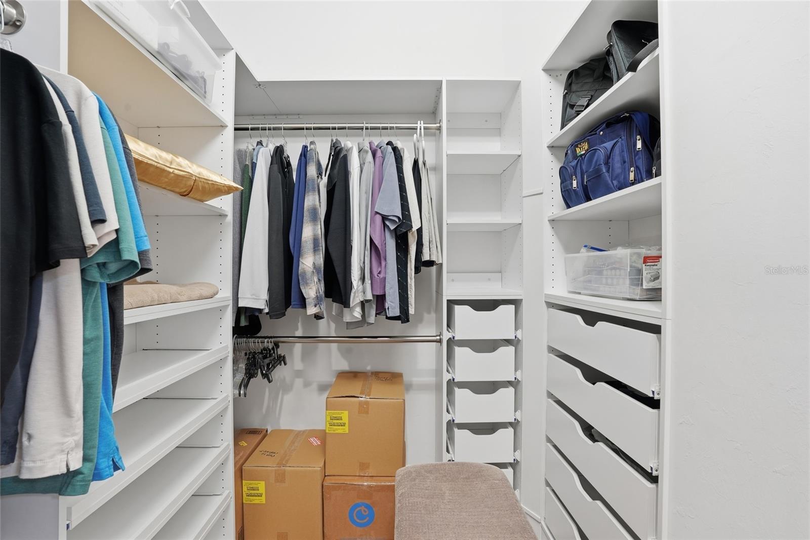 WINDSONG - Residential