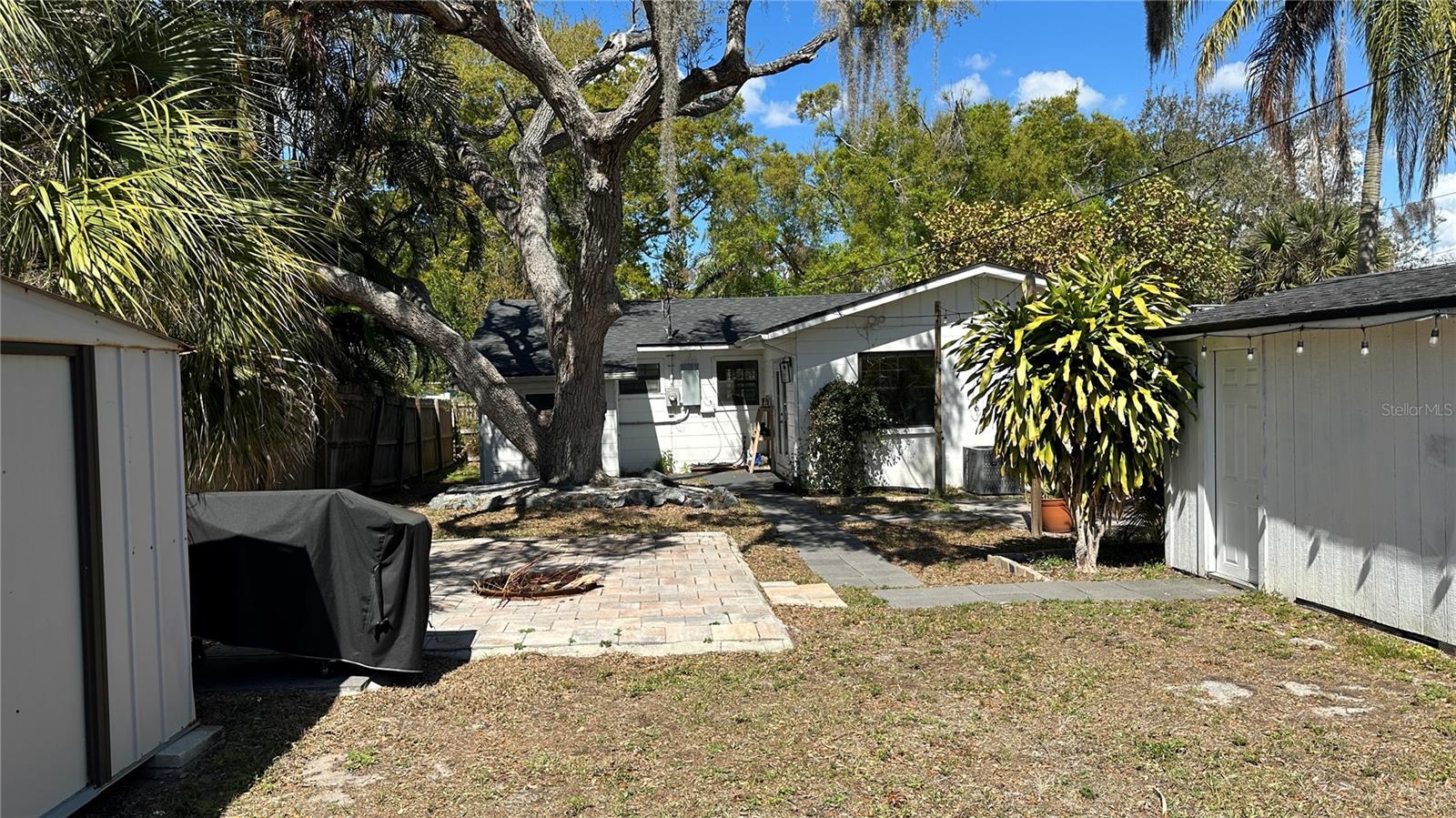 GROVEMONT SUB - Residential Lease