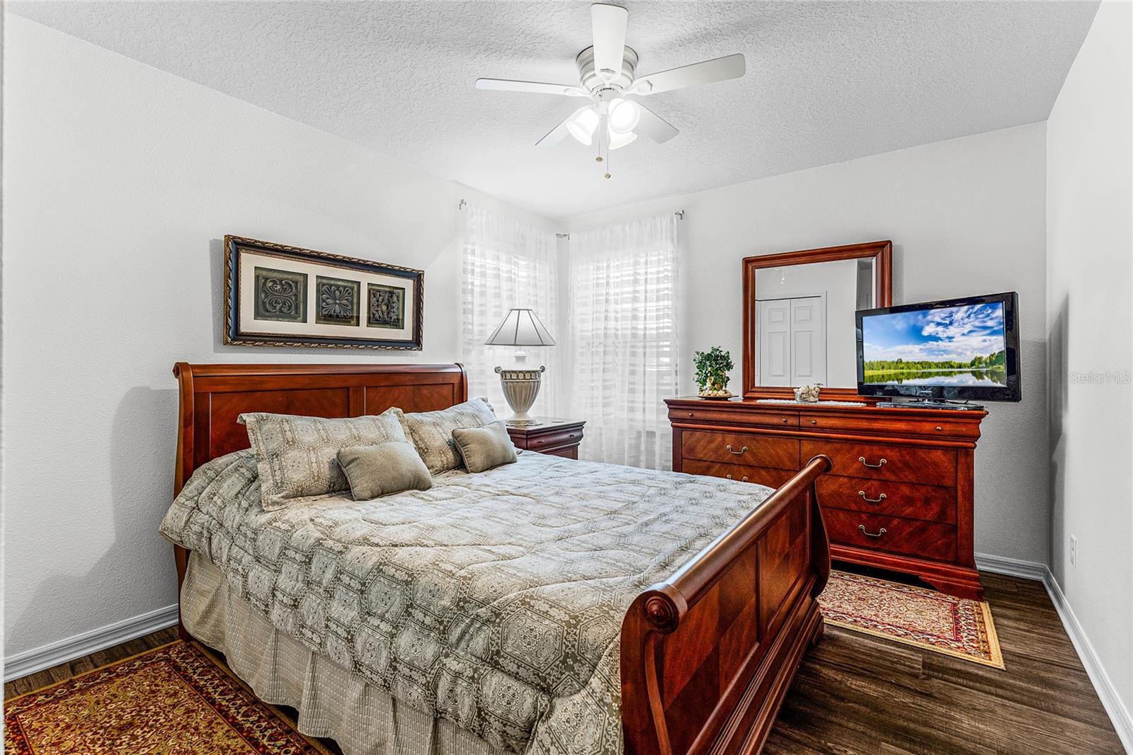 NOVA GROVE - Residential