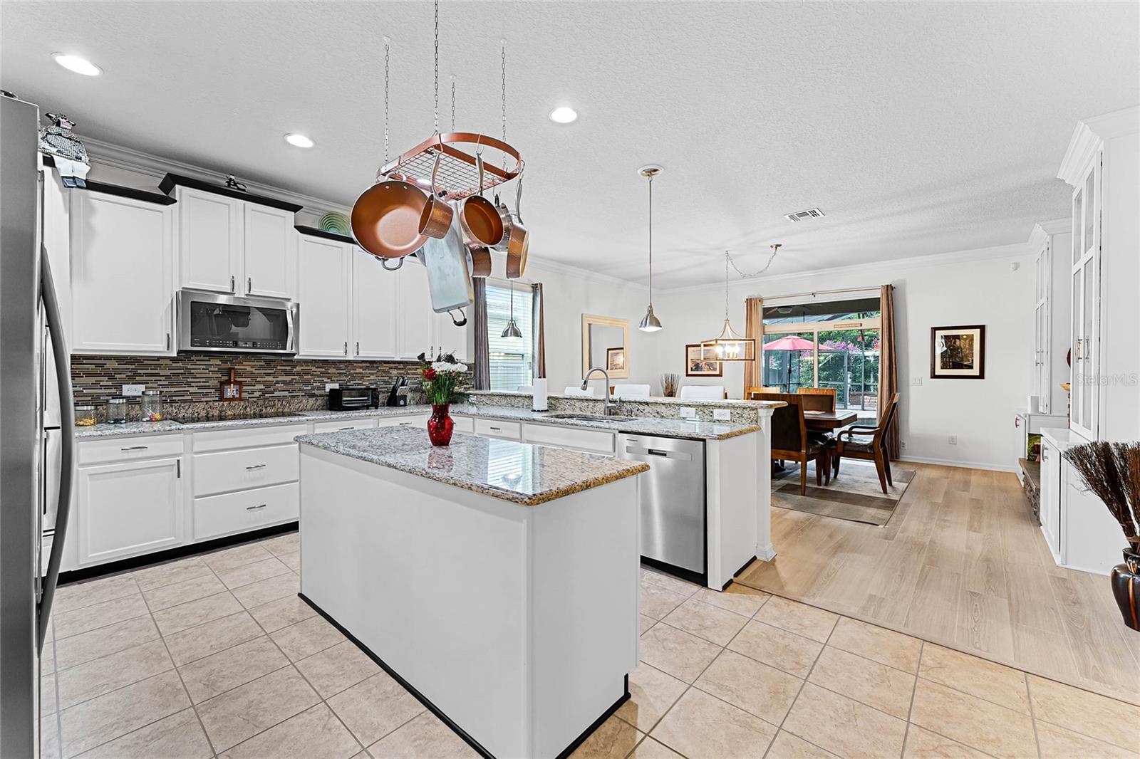 NOVA GROVE - Residential