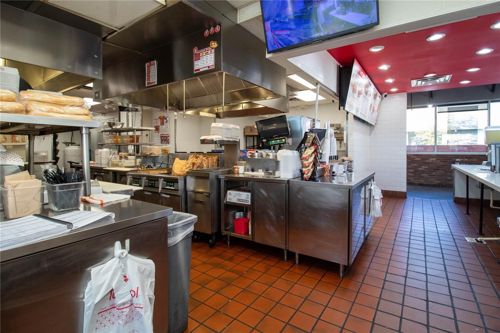 SOUTH ORANGE BLOSSOM TRAIL ADD - Commercial Sale