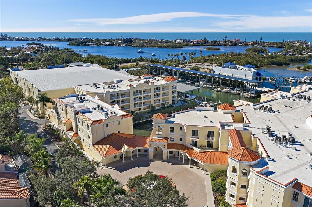 VILLAS AT BELLAGIO HARBOR VILLAGE - Residential