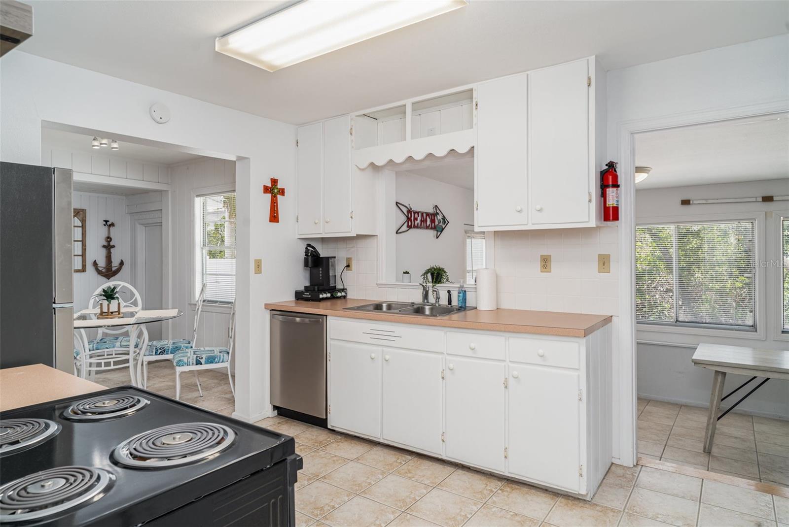 MIRA MAR EXIT - Residential