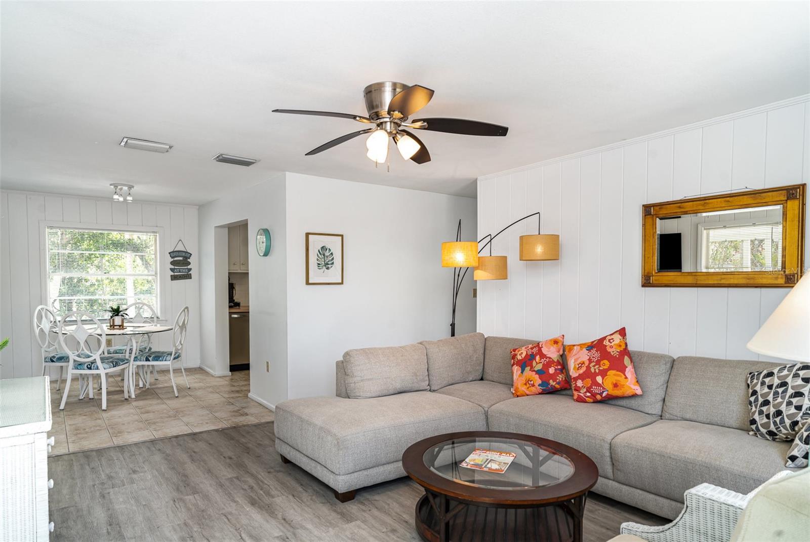 MIRA MAR EXIT - Residential