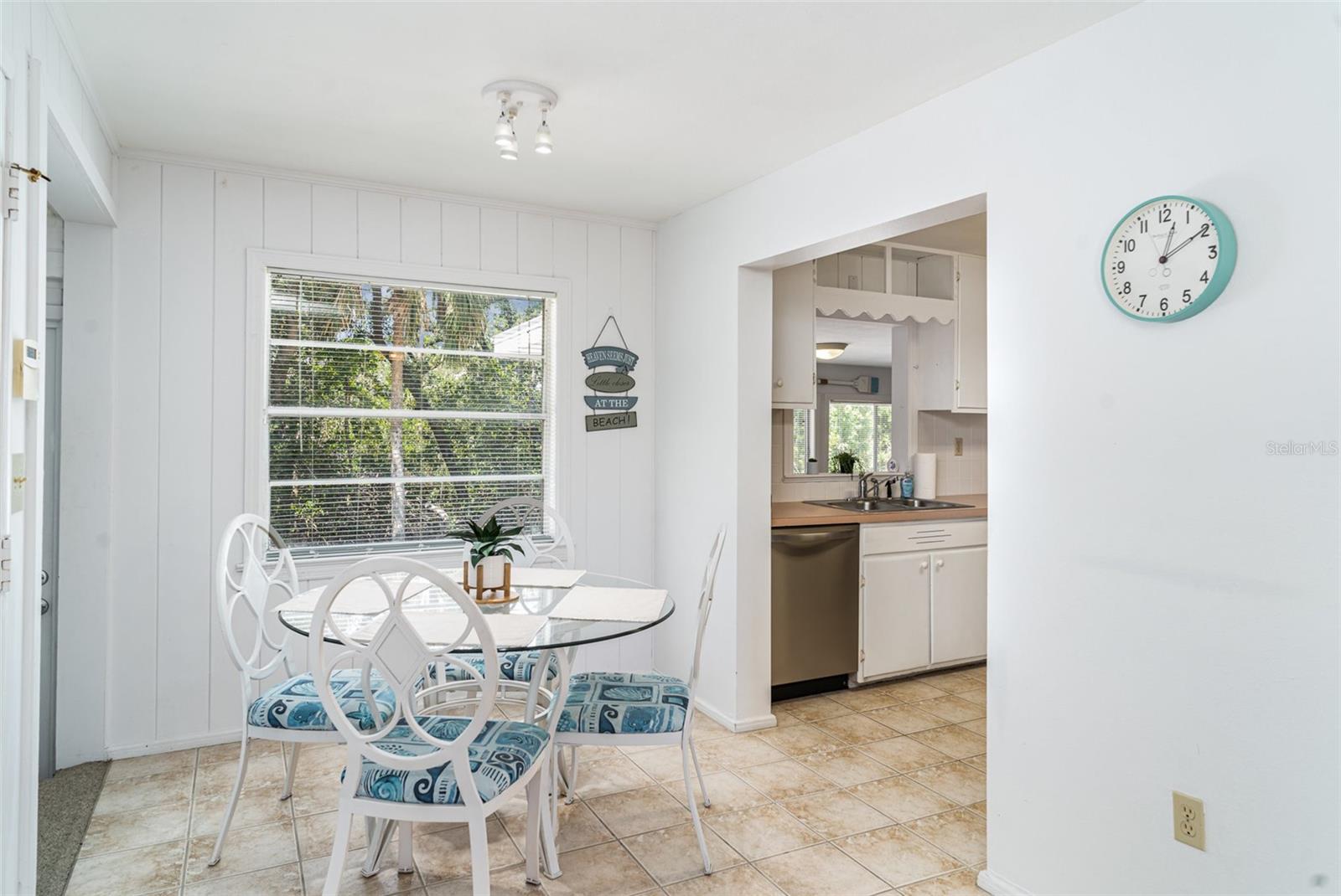 MIRA MAR EXIT - Residential