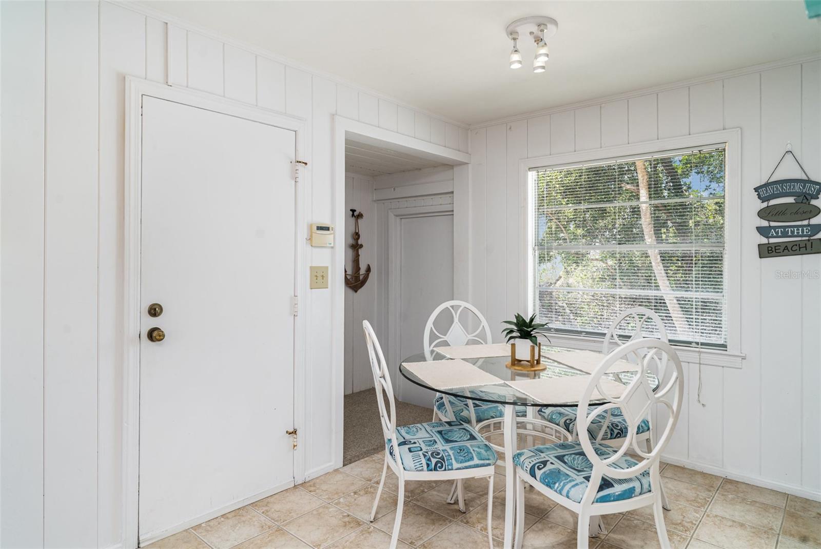 MIRA MAR EXIT - Residential