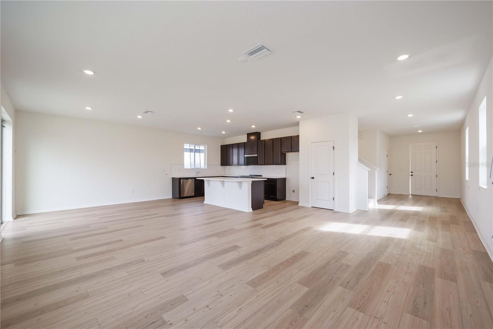 37545 MACKENZIE DRIVE