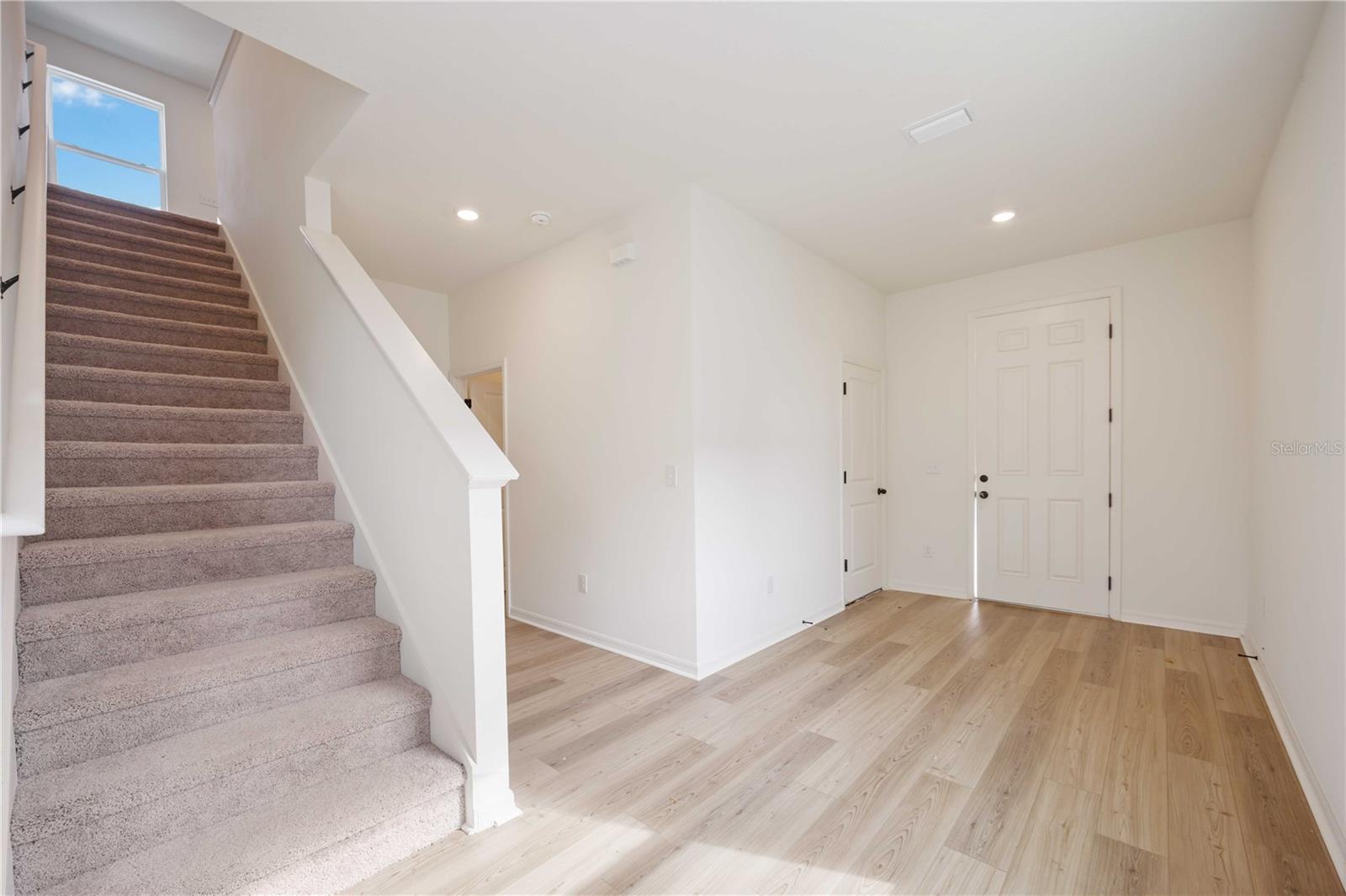 37545 MACKENZIE DRIVE