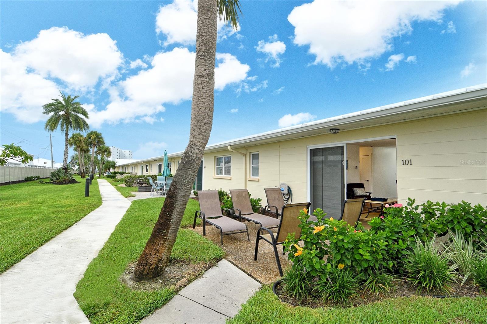 JAMAICA ROYALE - Residential