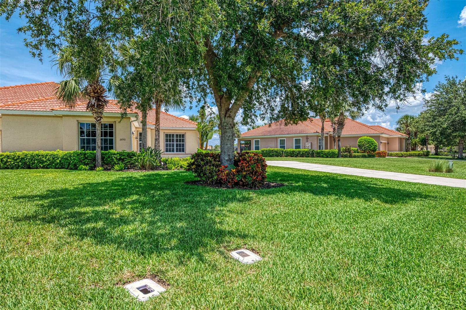 2692 WAX MYRTLE COURT