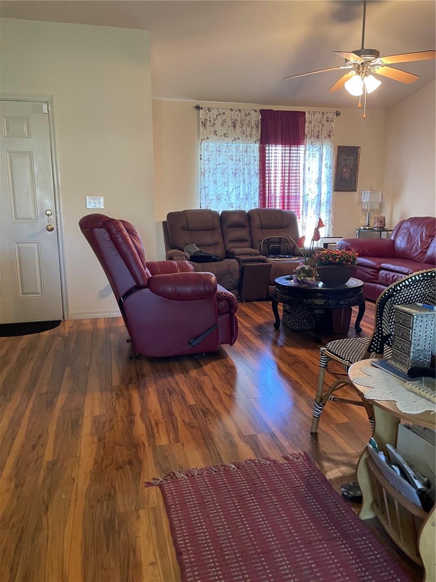 SILVER SPGS SHORES UN 18 - Residential