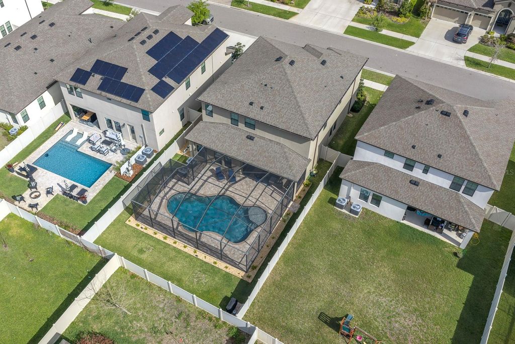 Photo of 14615 Red Castle Avenue, Lithia, FL 33547 (MLS # TB8490358)