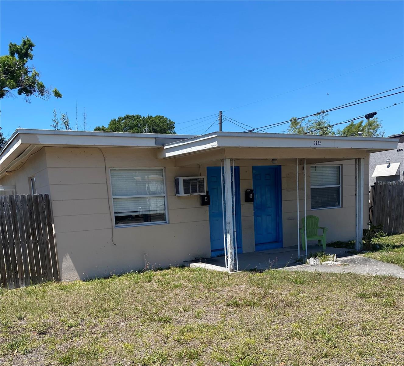 North St Pete 1 bedroom/1 bath apartment. Fenced in back yard shared by unit A & B. Outside Laundry hook up. Freshly painted and updated inside. Full Kitchen and dining area along with exterior storage closet. Close to the interstate, public transportation, beaches, shopping and dining.