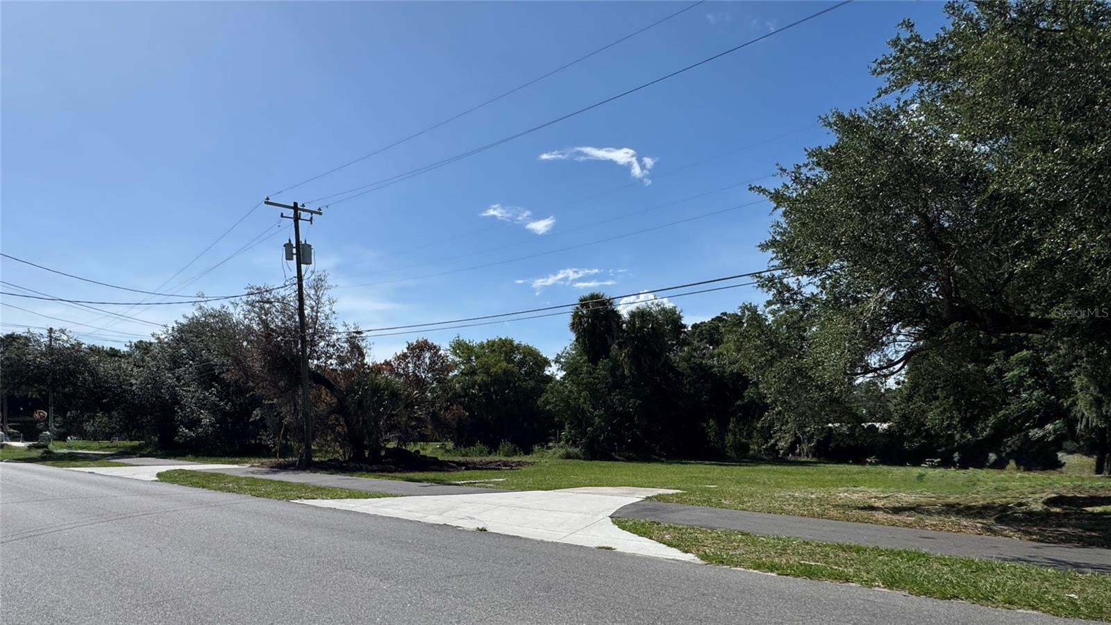 APOPKA TOWN - Land