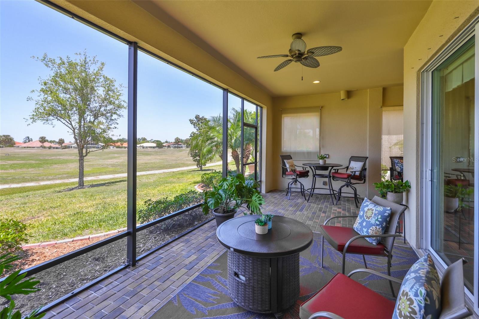 SUN CITY CENTER UNIT 274 & 2 - Residential