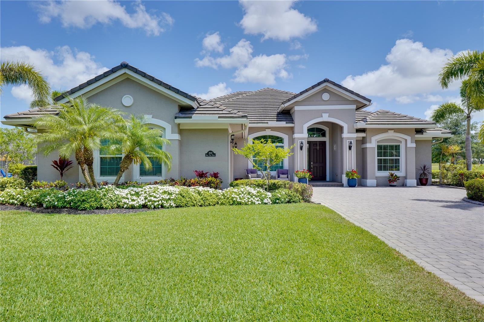 3012 BENT PINE DRIVE