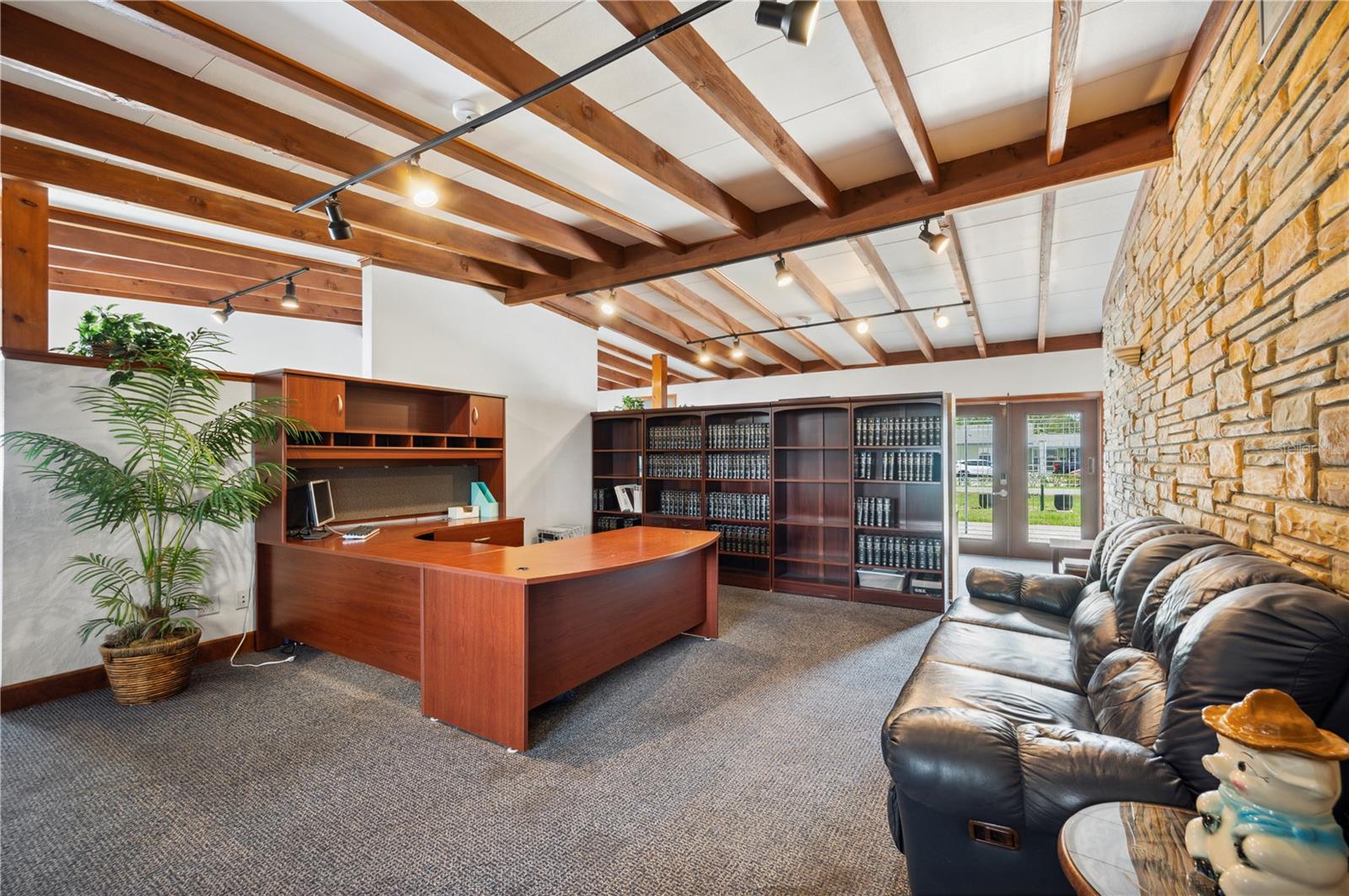 304 DORIS DRIVE