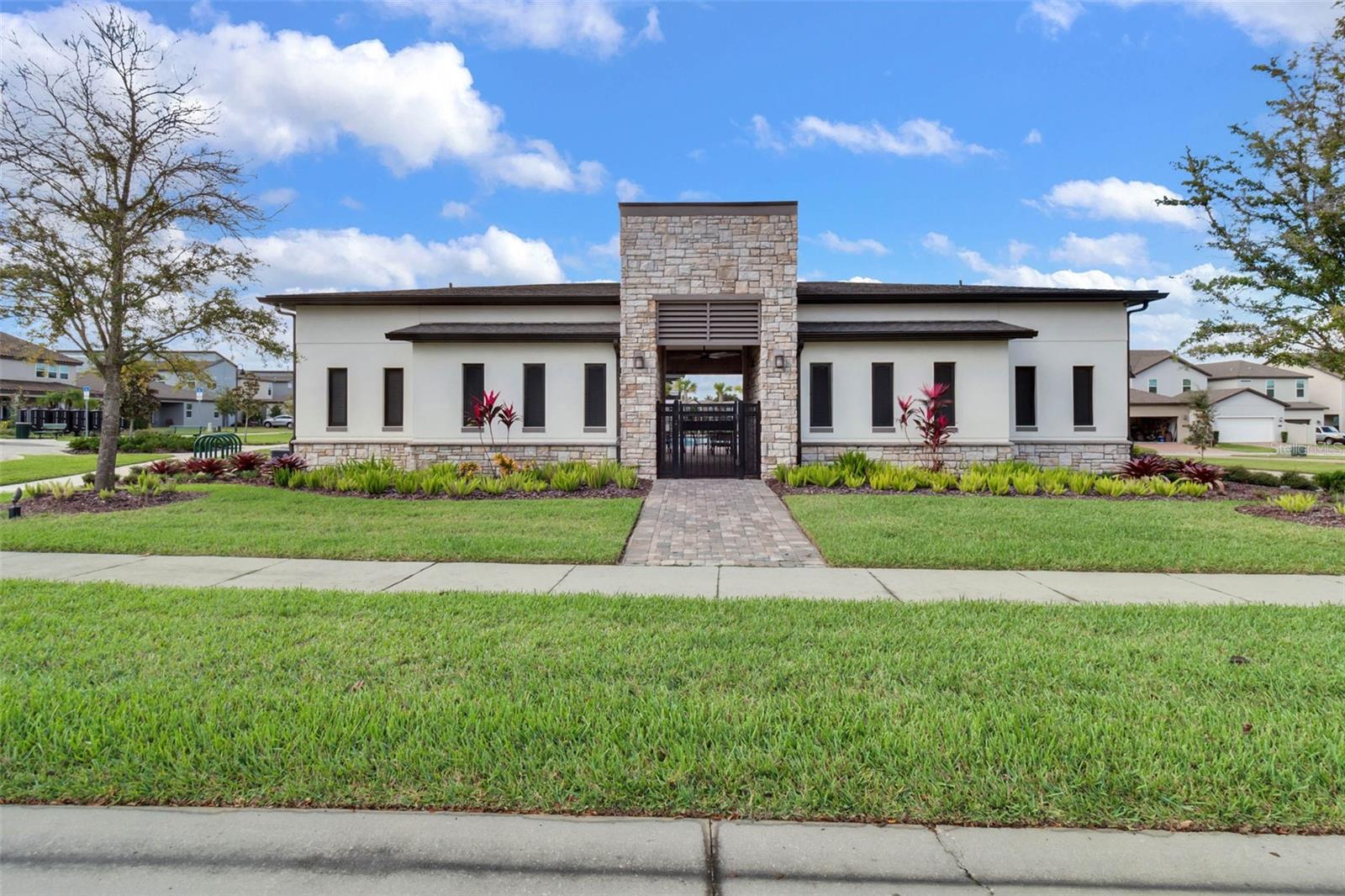 OAKLAND TRAILS PH 1 - Residential