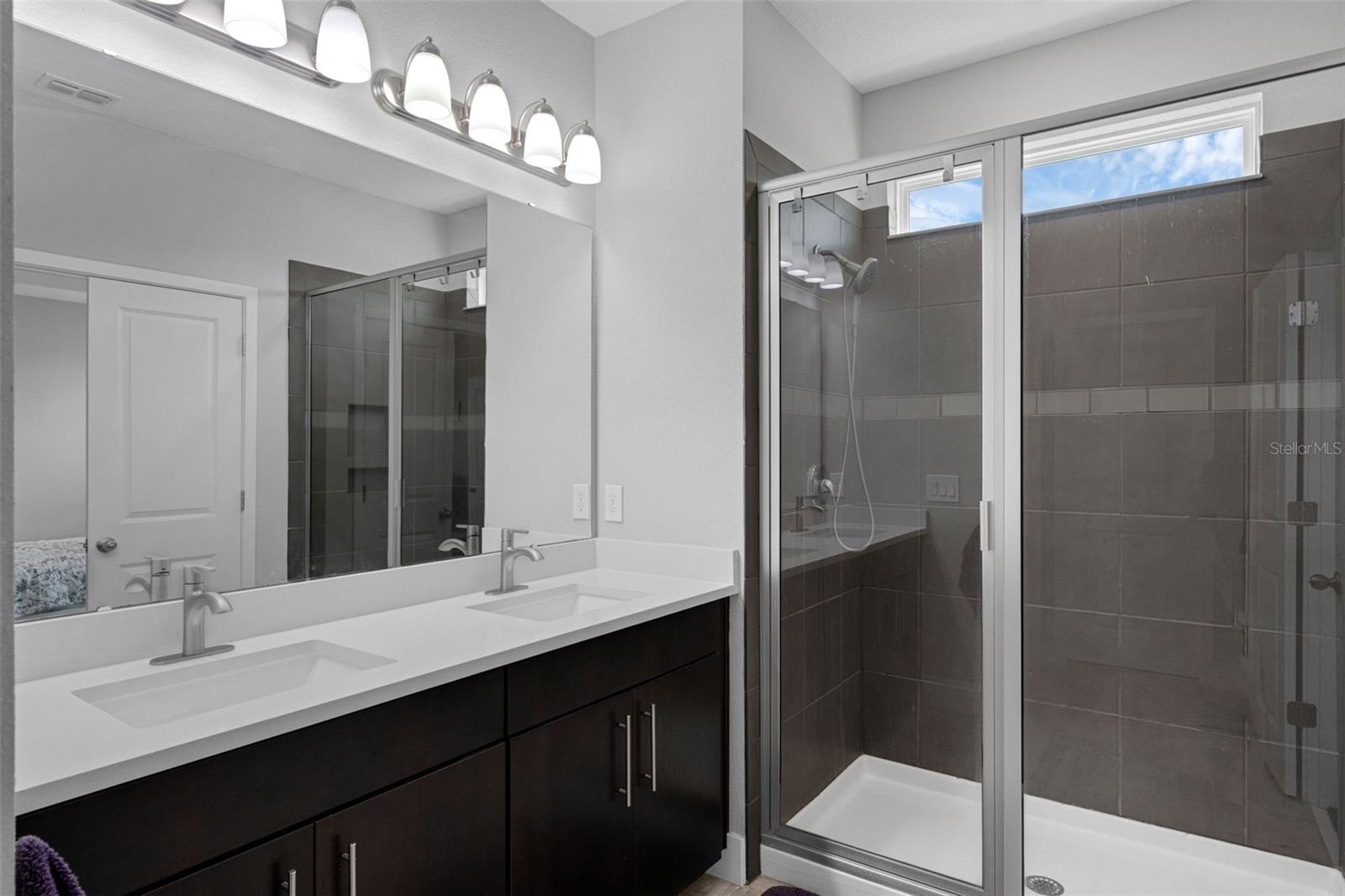 OAKLAND TRAILS PH 1 - Residential