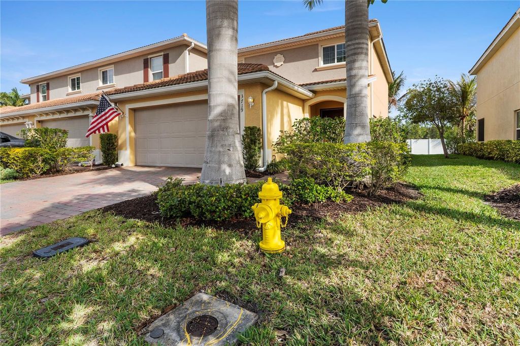 Photo of 3719 Crofton Court, Fort Myers, FL 33916 (MLS # C7525510)