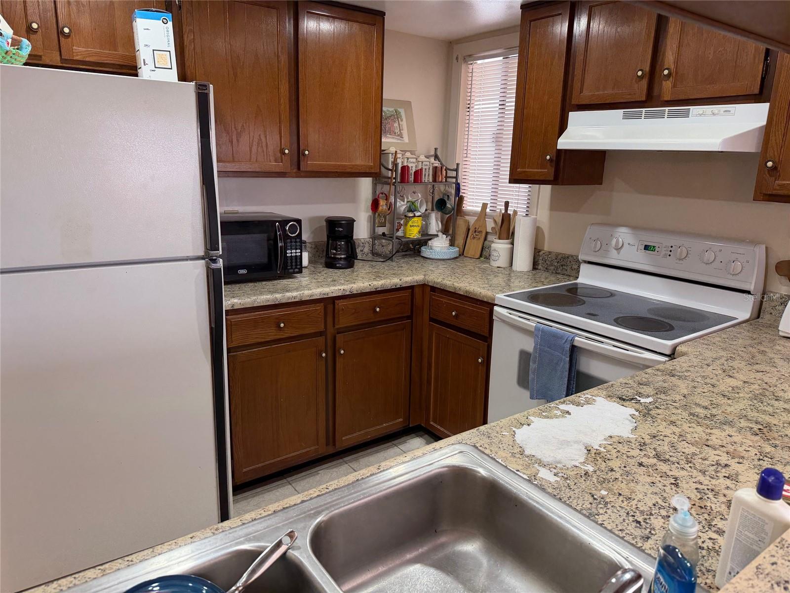 BUNKER HILLS INC - Residential