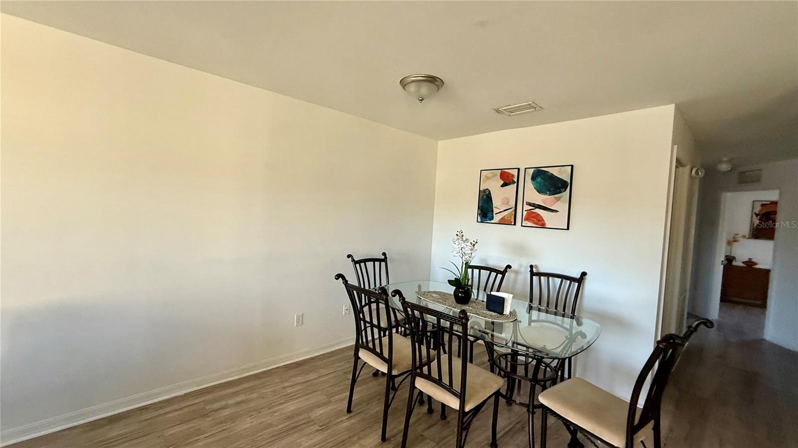 CLUB CORTILE - Residential Lease