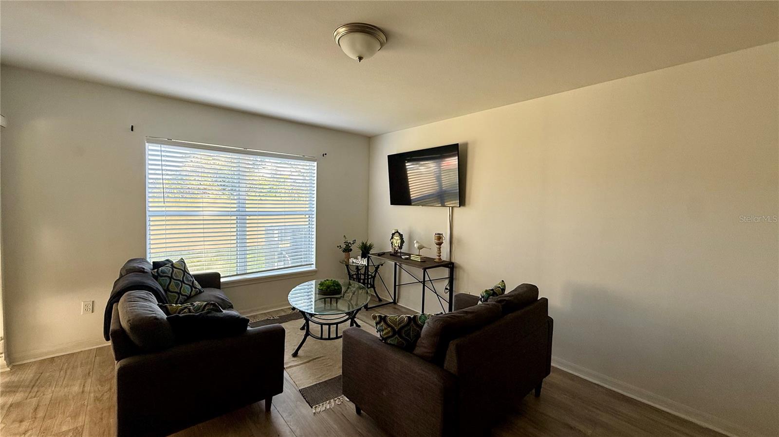 CLUB CORTILE - Residential Lease