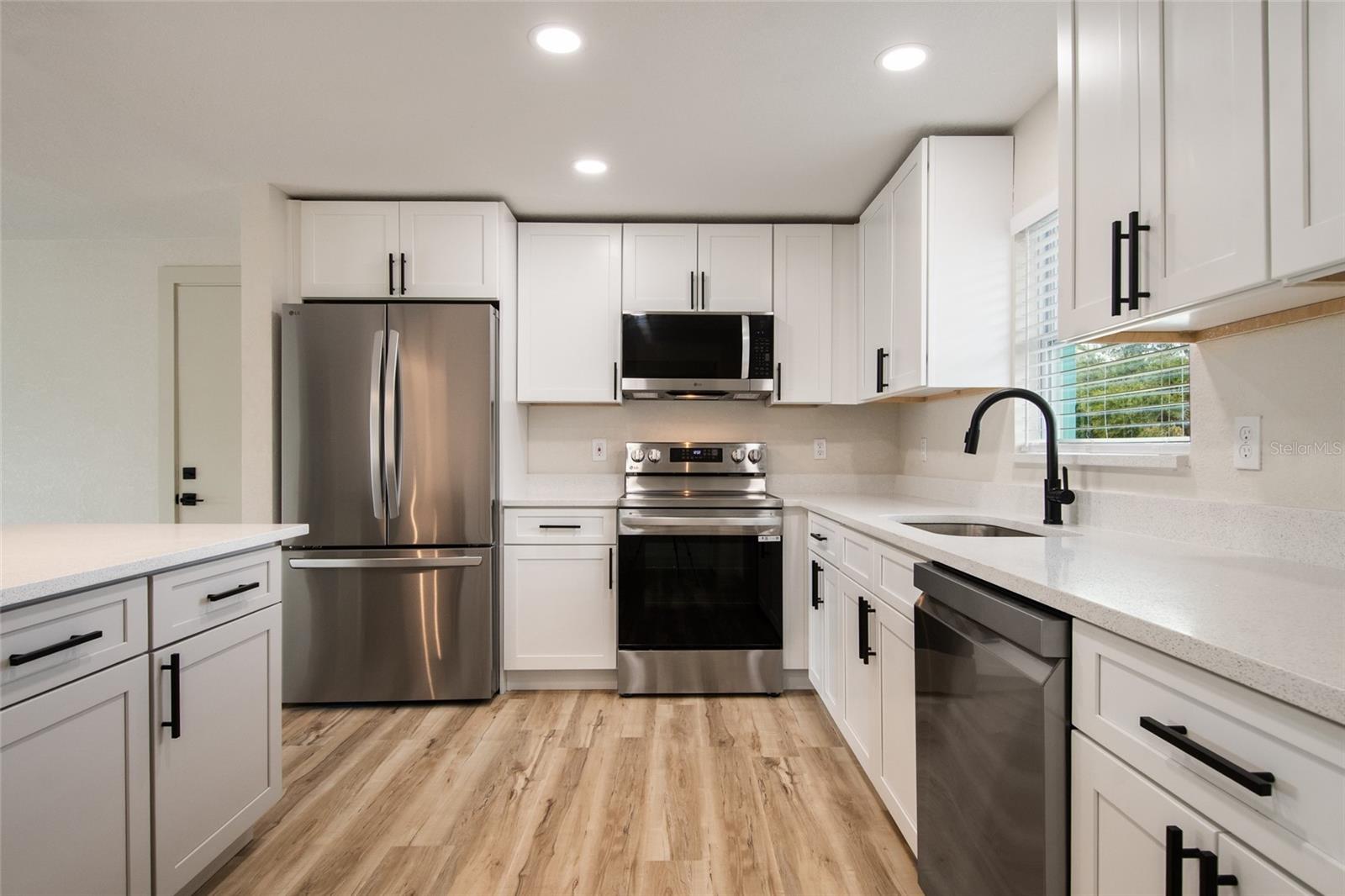 BOSARVEY ESTATES - Residential