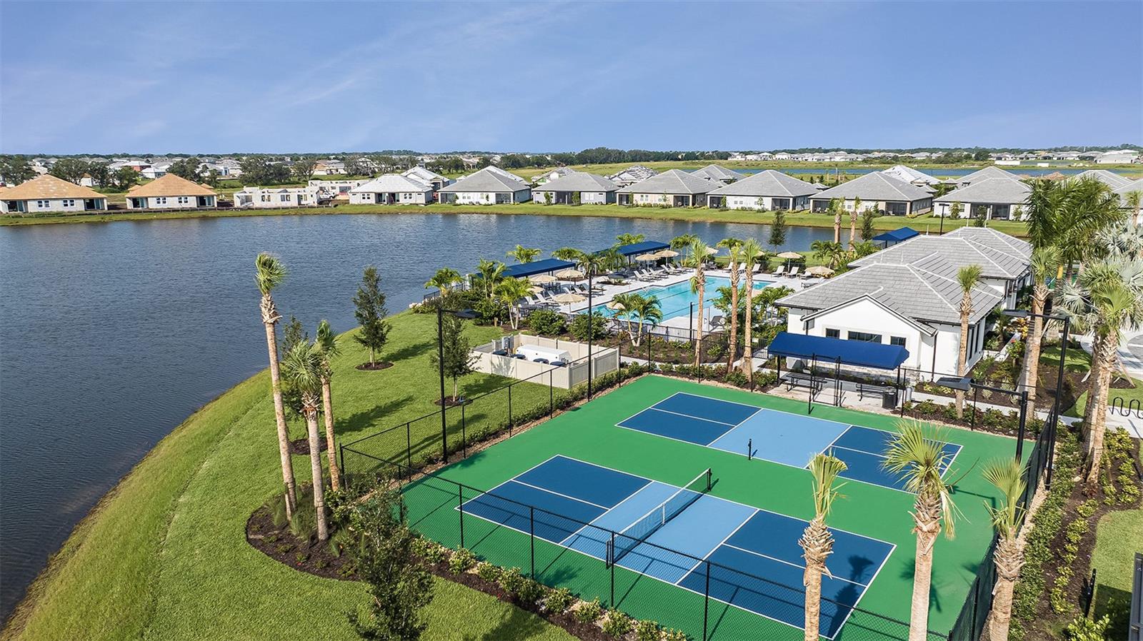 SWEETWATER VILLAS AT LAKEWOOD RANCH - Residential