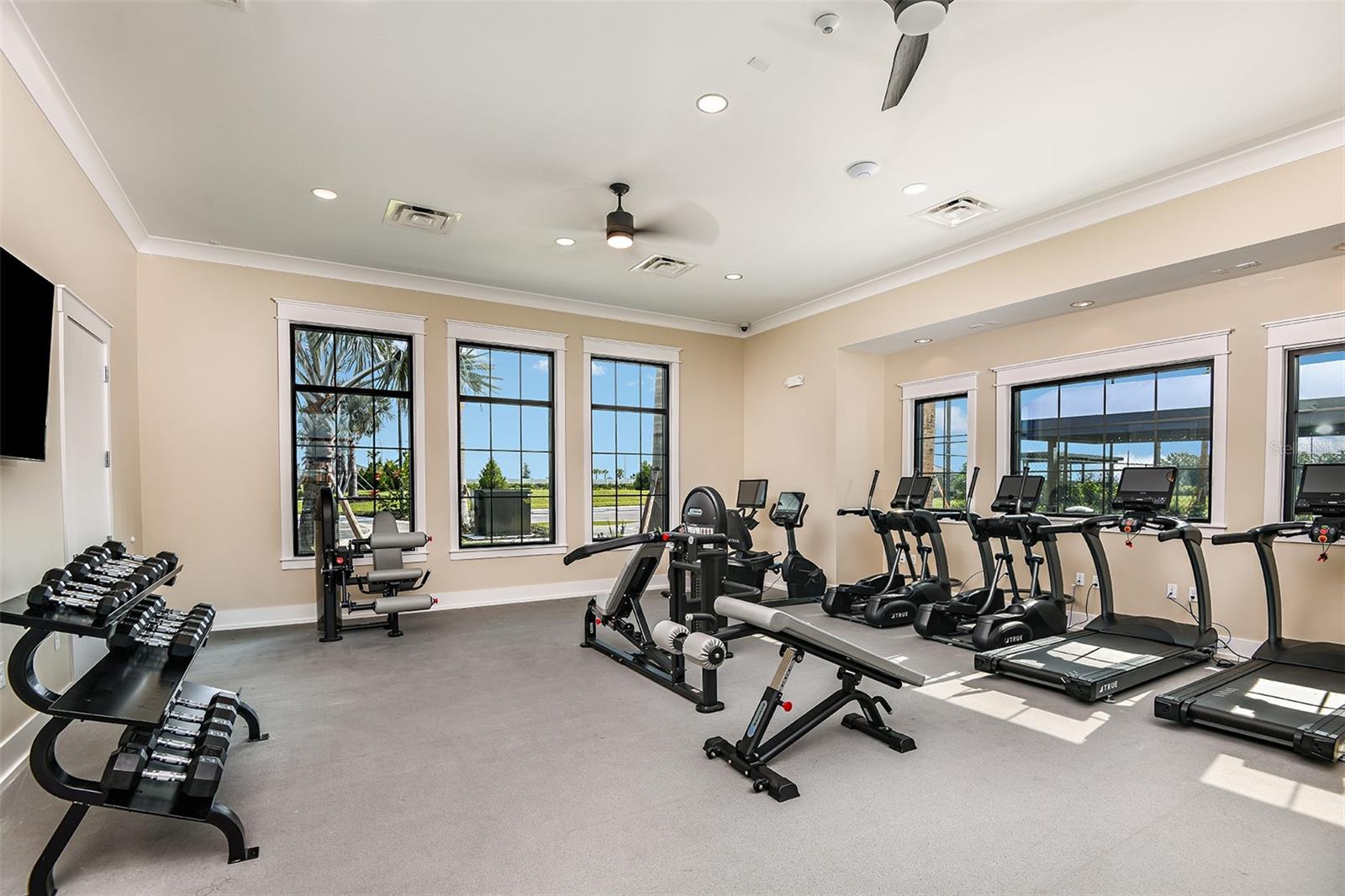 SWEETWATER VILLAS AT LAKEWOOD RANCH - Residential