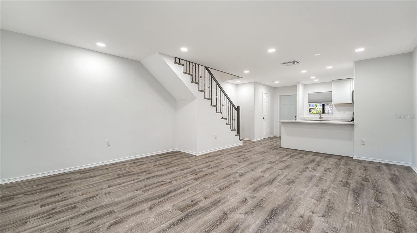 RAMBLEWOOD ACRES - Residential