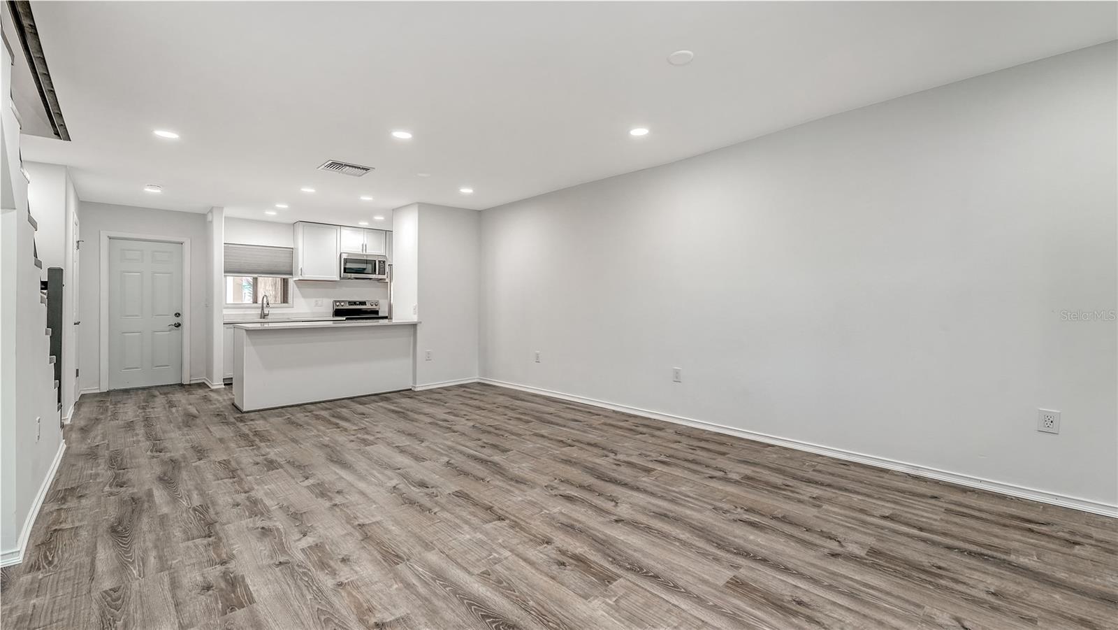 RAMBLEWOOD ACRES - Residential