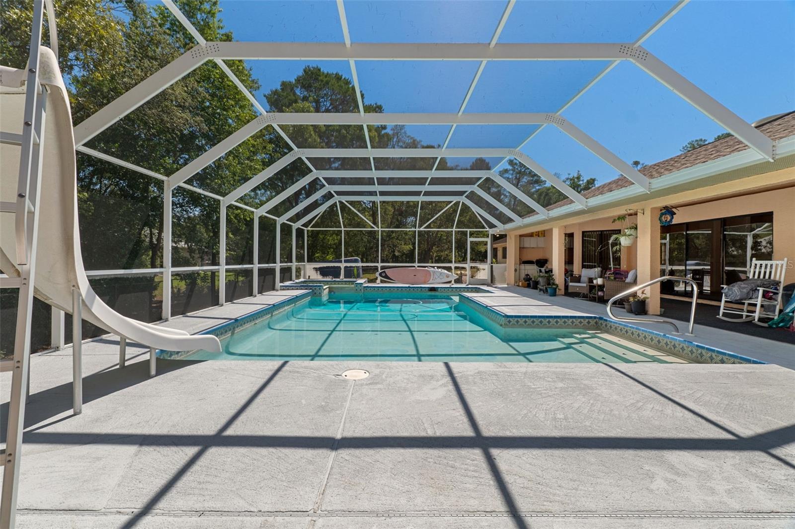 VOSS OAK LAKE ESTATE - Residential