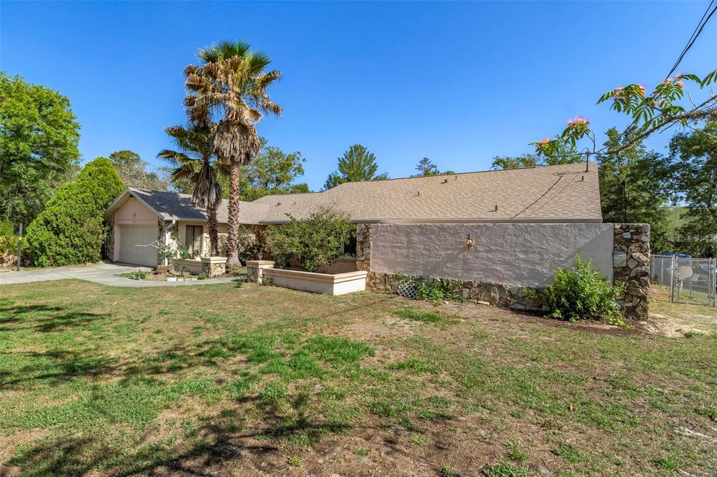 Photo of 8959 Nakoma Way, Weeki Wachee, FL 34613 (MLS # W7885423)