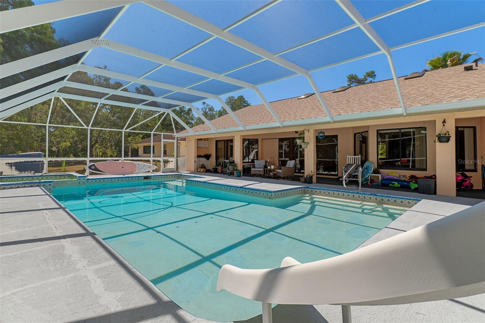 VOSS OAK LAKE ESTATE - Residential