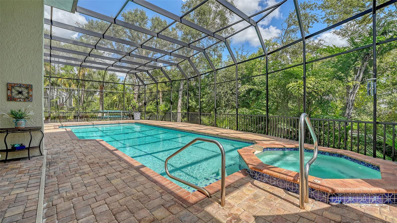 BUCCANEER BAY - Residential