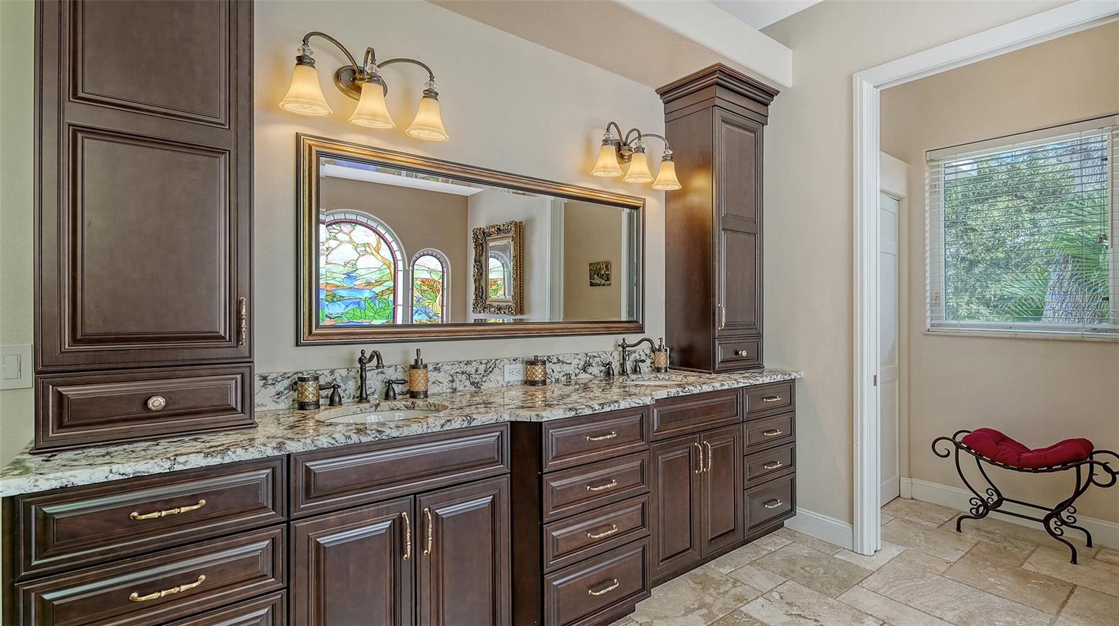 BUCCANEER BAY - Residential